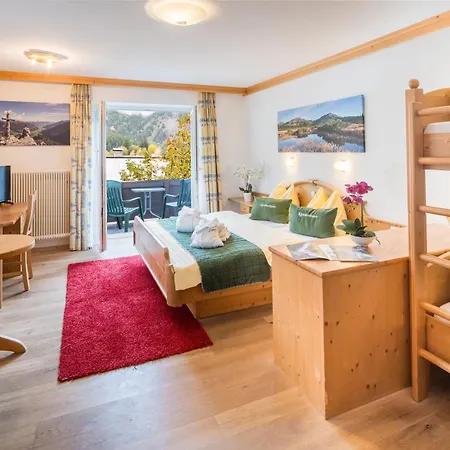 Гостевой дом Gaestehaus Edelweiss 3*